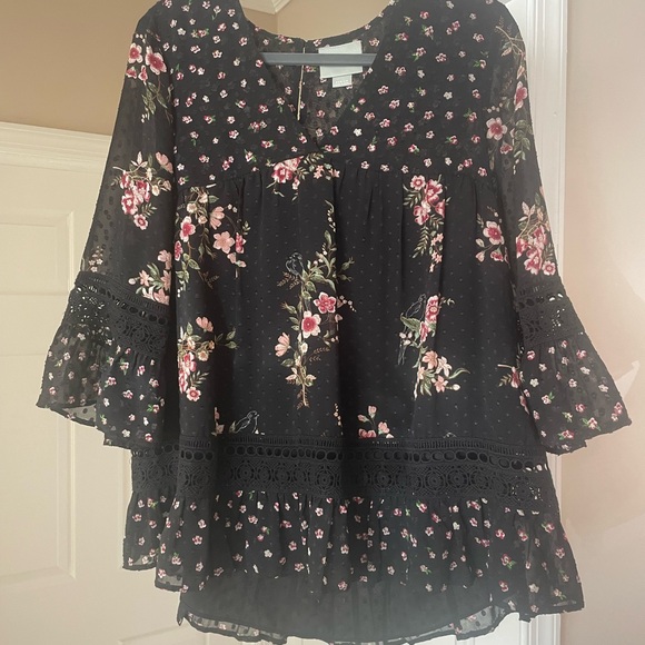 Anthropologie Maeve Floral Black Blouse Steffy Bell-Sleeve Blouse - Picture 5 of 6